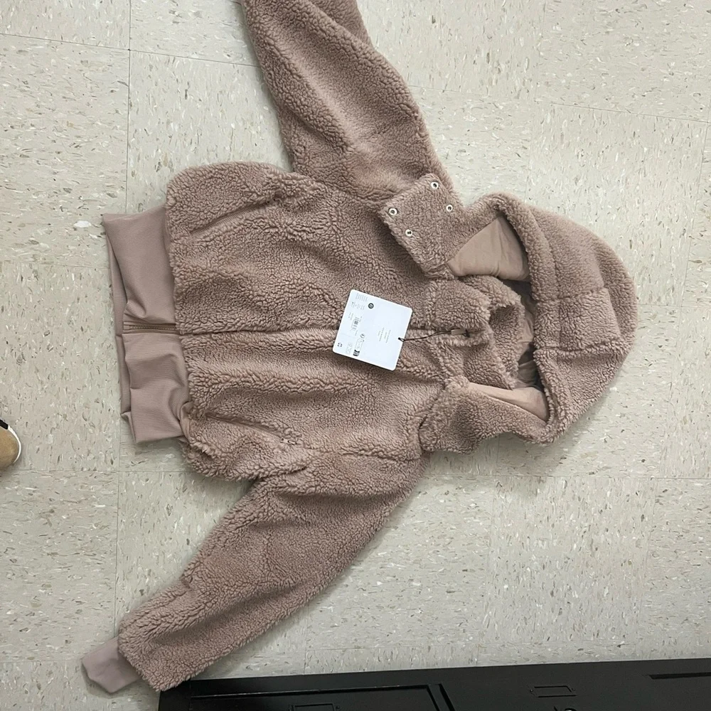 Foxy Sherpa Jacket - Picture 2 of 3